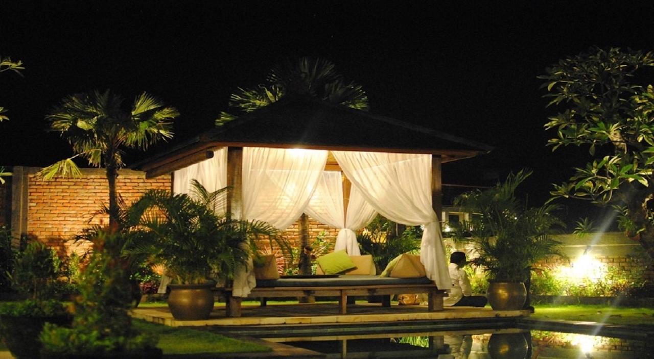 Ngeluwungan Boutique Hostel Canggu Esterno foto