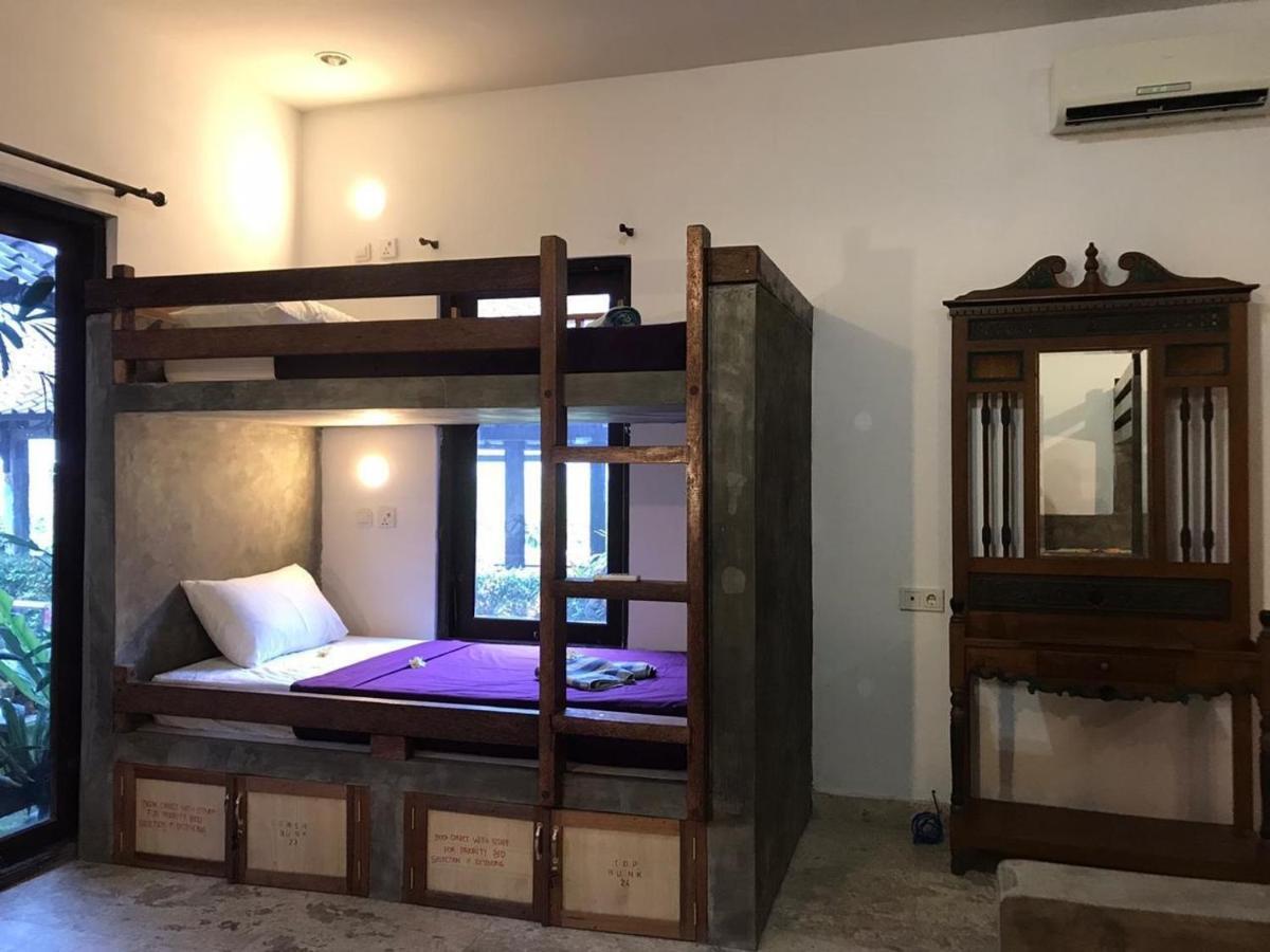 Ngeluwungan Boutique Hostel Canggu Esterno foto