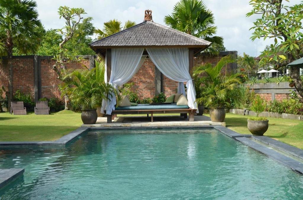 Ngeluwungan Boutique Hostel Canggu Esterno foto
